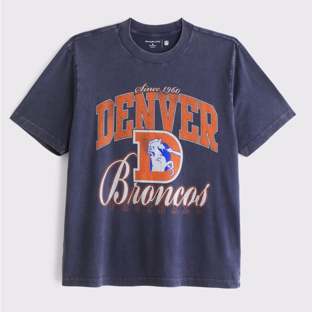 Abercrombie & Fitch Broncos NFL T-Shirt, size L